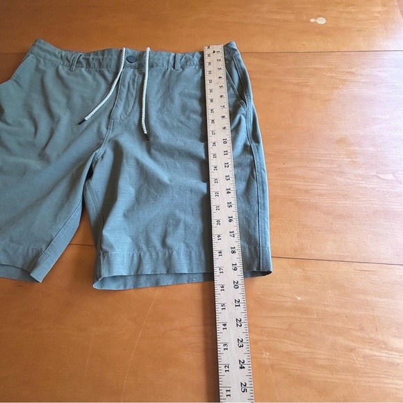 Faherty 36 All Day Sorts tan casual flat front shorts - Picture 6 of 10